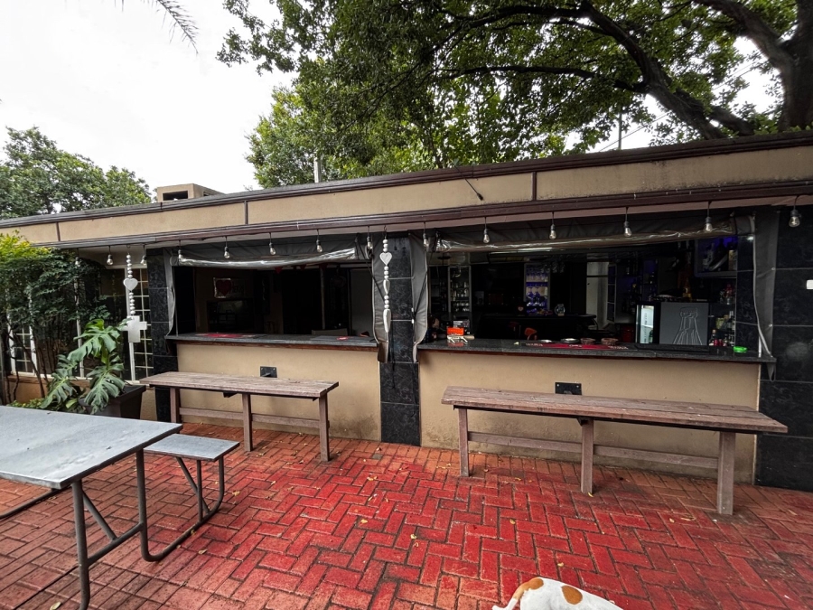 7 Bedroom Property for Sale in Flamwood North West